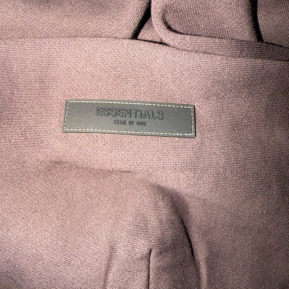 Fear of God Essential’s Plum Hoodie New With Tags Size Large - Picture 4 of 6